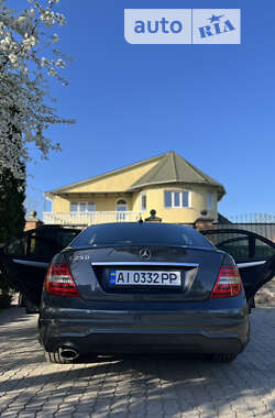 Седан Mercedes-Benz C-Class 2012 в Фастове