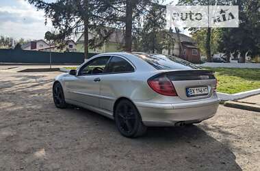 Купе Mercedes-Benz C-Class 2002 в 