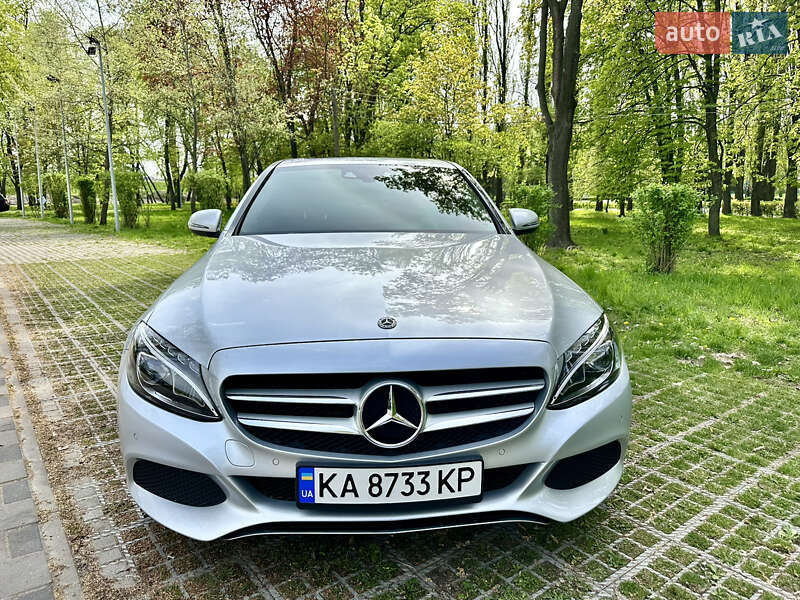 Седан Mercedes-Benz C-Class 2017 в 