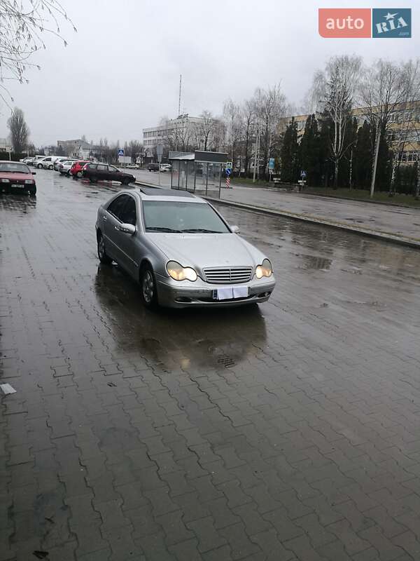 Седан Mercedes-Benz C-Class 2001 в Белой Церкви фото 19 Седан Mercedes-Benz C-Class 2001 в Белой Церкви