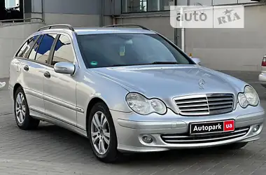 Mercedes-Benz C-Class 2005