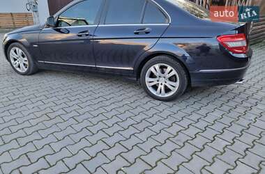 Седан Mercedes-Benz C-Class 2007 в Черновцах