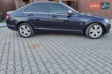 Седан Mercedes-Benz C-Class 2007 в Черновцах