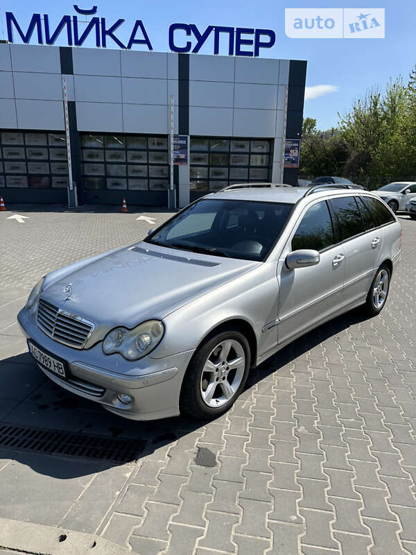 Універсал Mercedes-Benz C-Class 2004 в Луцьку