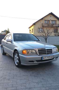 Седан Mercedes-Benz C-Class 2000 в Богородчанах