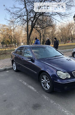 Седан Mercedes-Benz C-Class 2002 в Одессе