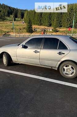 Седан Mercedes-Benz C-Class 1994 в Буковеле