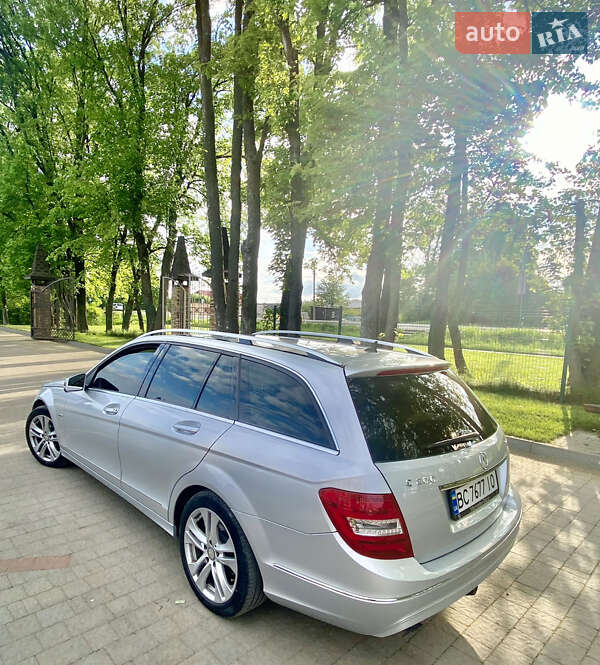 Универсал Mercedes-Benz C-Class 2011 в Стрые