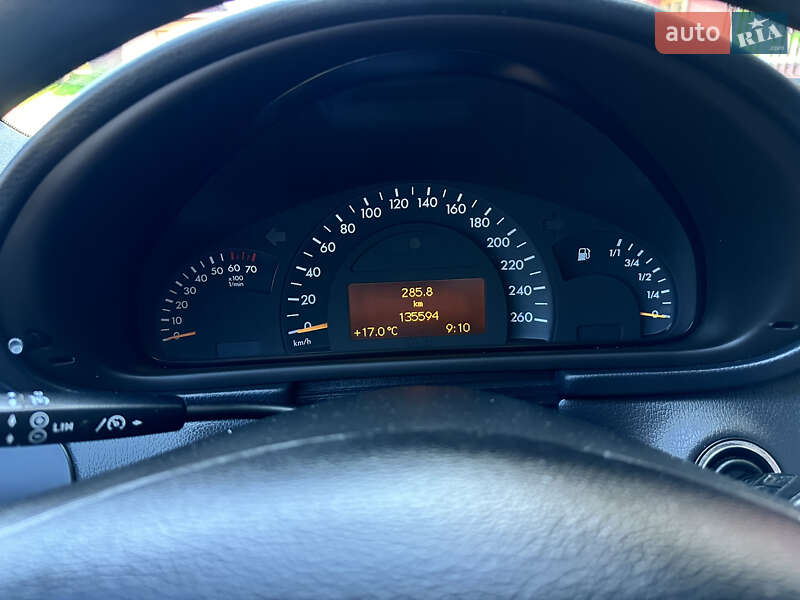Седан Mercedes-Benz C-Class 2000 в Рахові
