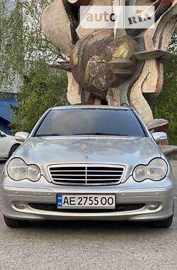 Універсал Mercedes-Benz C-Class 2002 в Дніпрі