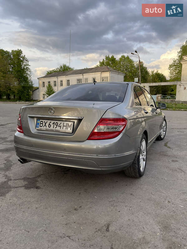 Седан Mercedes-Benz C-Class 2011 в Хмельницькому