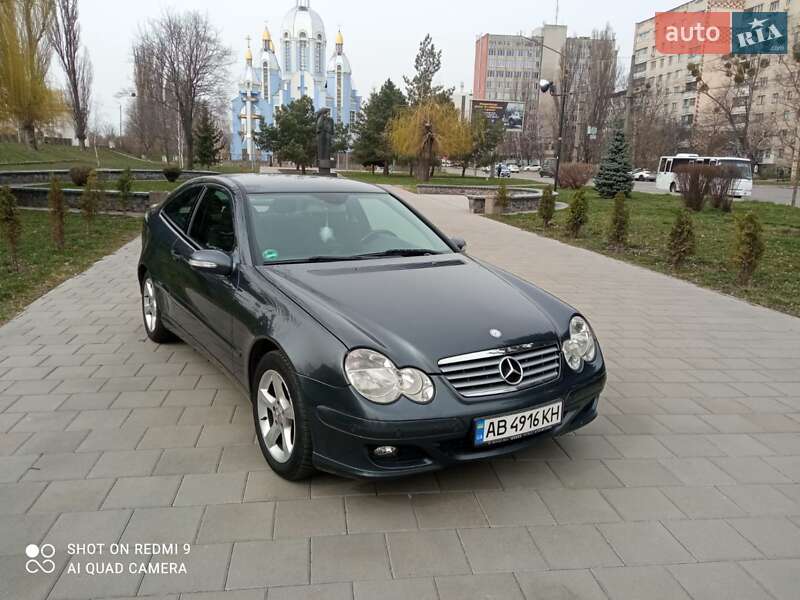 Купе Mercedes-Benz C-Class 2006 в Виннице фото 2 Купе Mercedes-Benz C-Class 2006 в Виннице