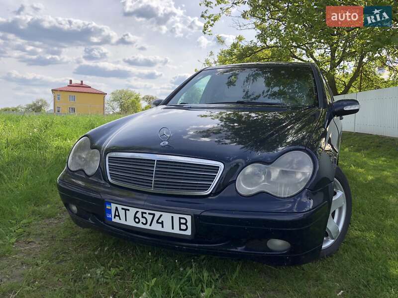 Седан Mercedes-Benz C-Class 2001 в Городенке фото 2 Седан Mercedes-Benz C-Class 2001 в Городенке