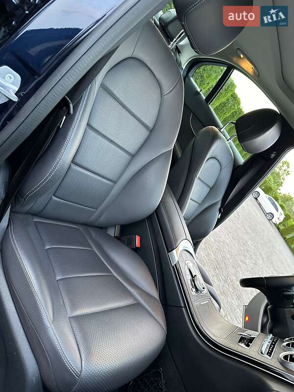 Седан Mercedes-Benz C-Class 2021 в Жовкве