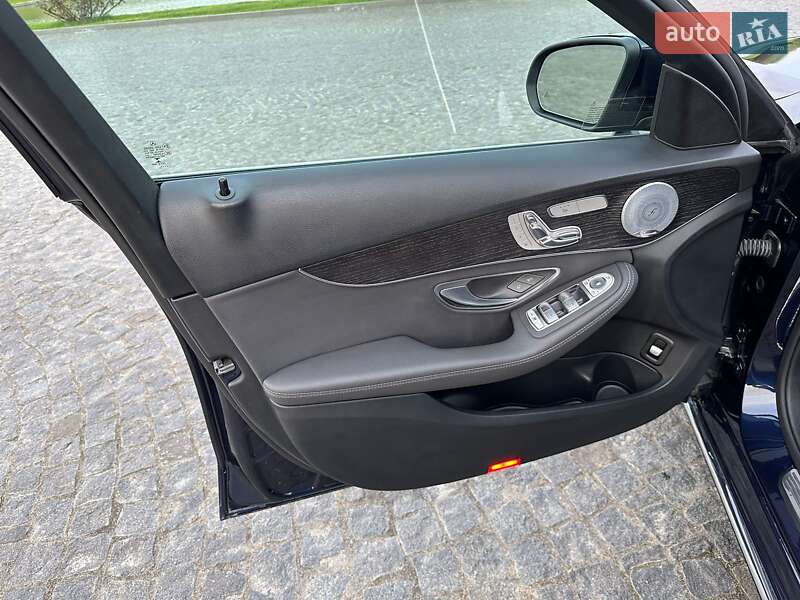 Седан Mercedes-Benz C-Class 2021 в Жовкве