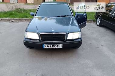 Седан Mercedes-Benz C-Class 1994 в Киеве