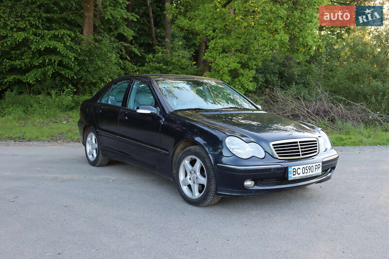 Седан Mercedes-Benz C-Class 2002 в Львове