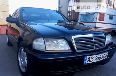 Седан Mercedes-Benz C-Class 2000 в Рівному