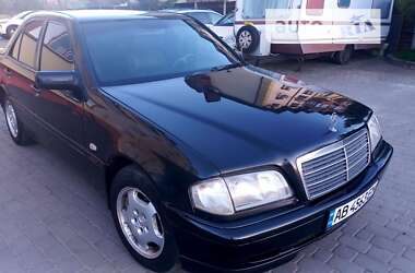 Седан Mercedes-Benz C-Class 2000 в Ровно