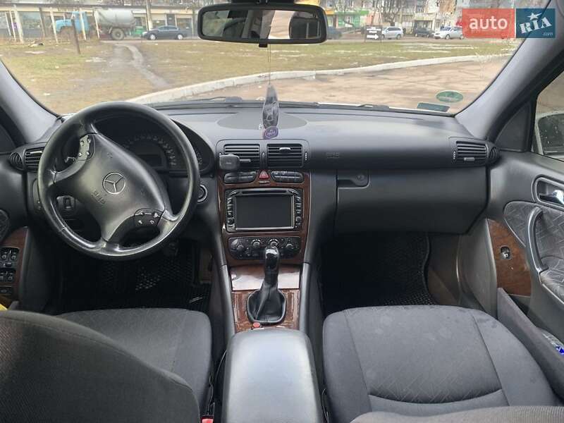 Седан Mercedes-Benz C-Class 2002 в Житомирі
