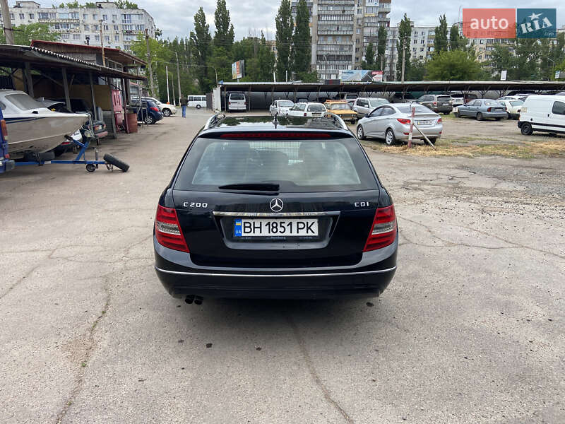 Универсал Mercedes-Benz C-Class 2014 в Одессе