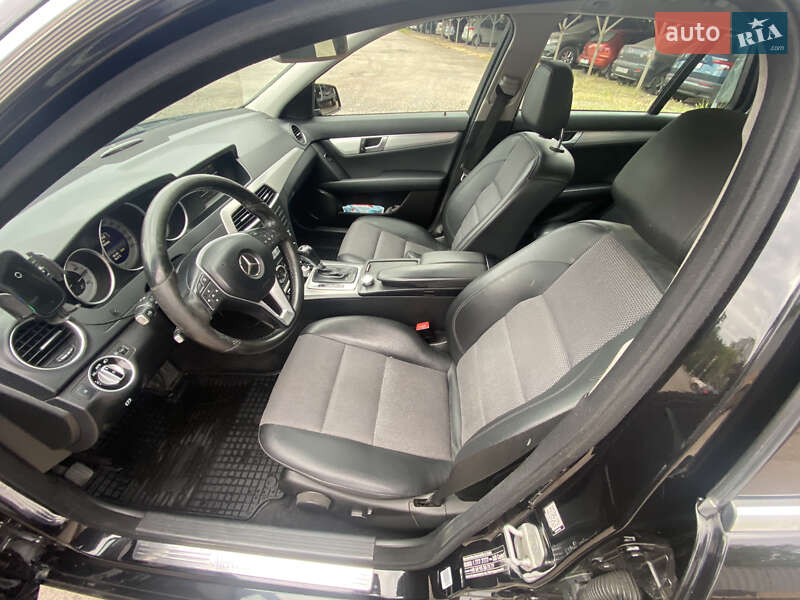 Универсал Mercedes-Benz C-Class 2014 в Одессе