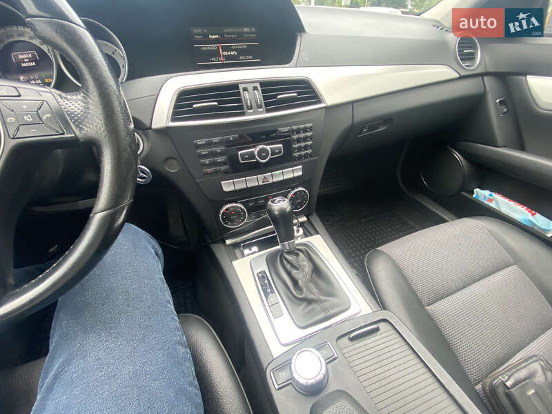 Универсал Mercedes-Benz C-Class 2014 в Одессе