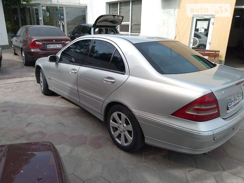 Седан Mercedes-Benz C-Class 2003 в Ізмаїлі