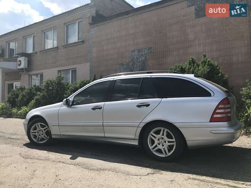 Универсал Mercedes-Benz C-Class 2006 в Черкассах