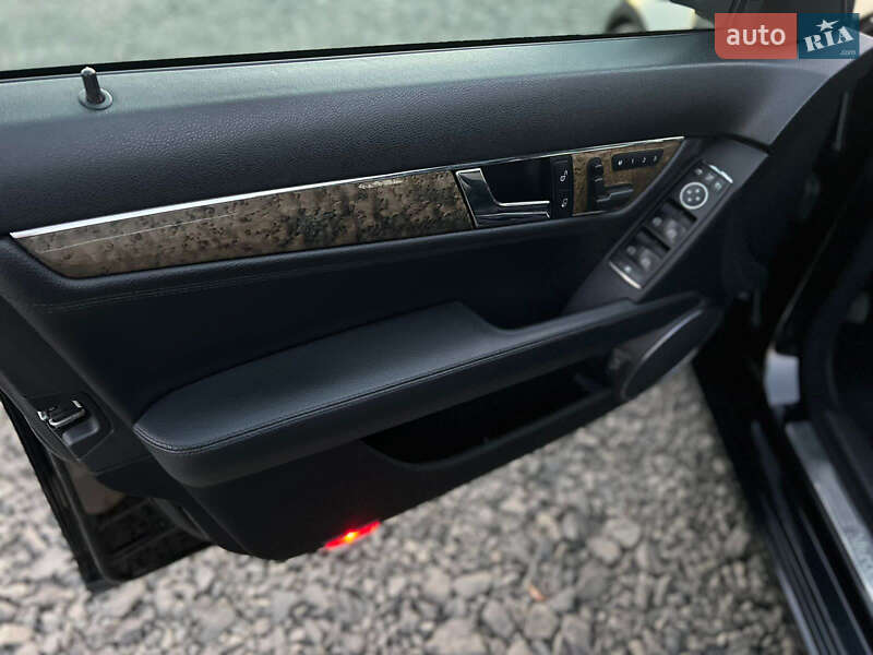 Универсал Mercedes-Benz C-Class 2008 в Ковеле
