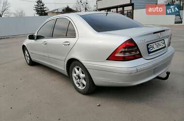 Седан Mercedes-Benz C-Class 2001 в 