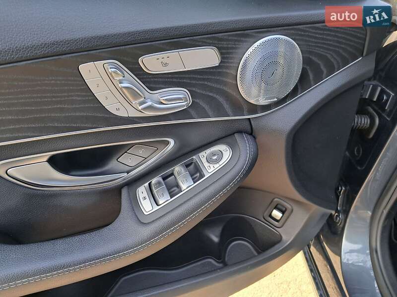 Седан Mercedes-Benz C-Class 2016 в Днепре