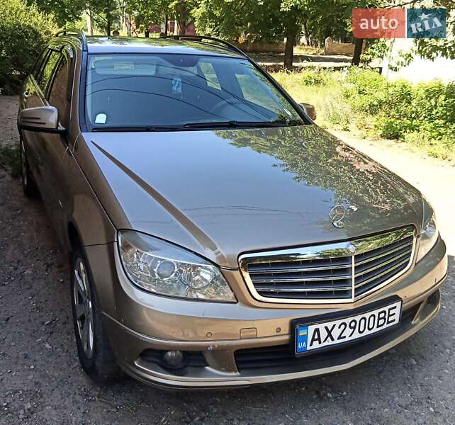 Mercedes-Benz C-Class 2010