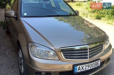 Универсал Mercedes-Benz C-Class 2010 в 