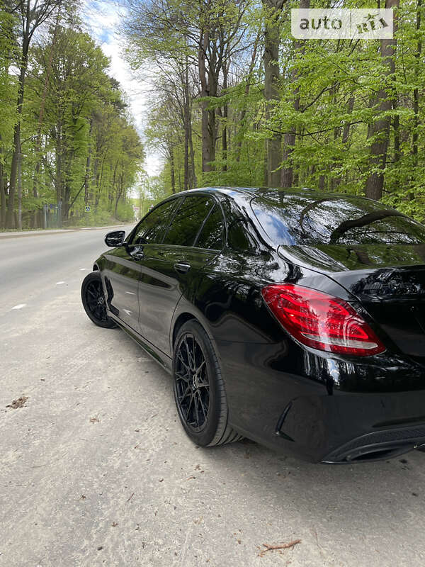Седан Mercedes-Benz C-Class 2014 в Львові