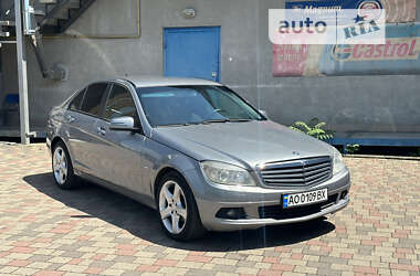 Седан Mercedes-Benz C-Class 2009 в Мукачевому