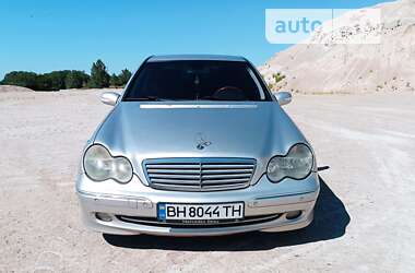 Седан Mercedes-Benz C-Class 2002 в Новоукраинке