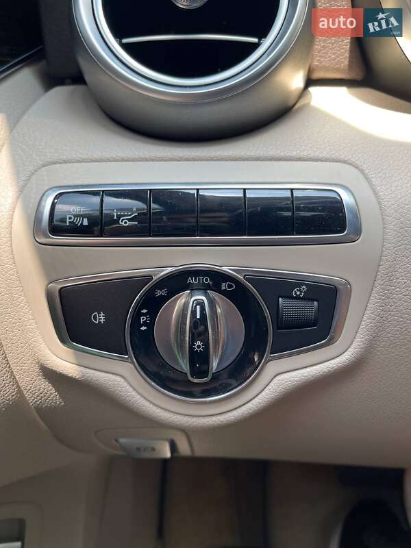 Седан Mercedes-Benz C-Class 2014 в Кривом Роге