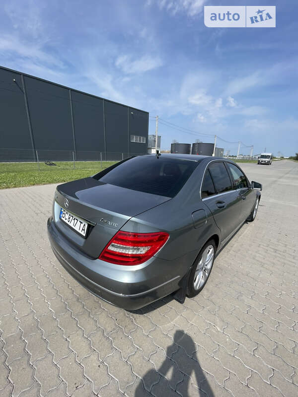Седан Mercedes-Benz C-Class 2011 в Буске фото 11 Седан Mercedes-Benz C-Class 2011 в Буске