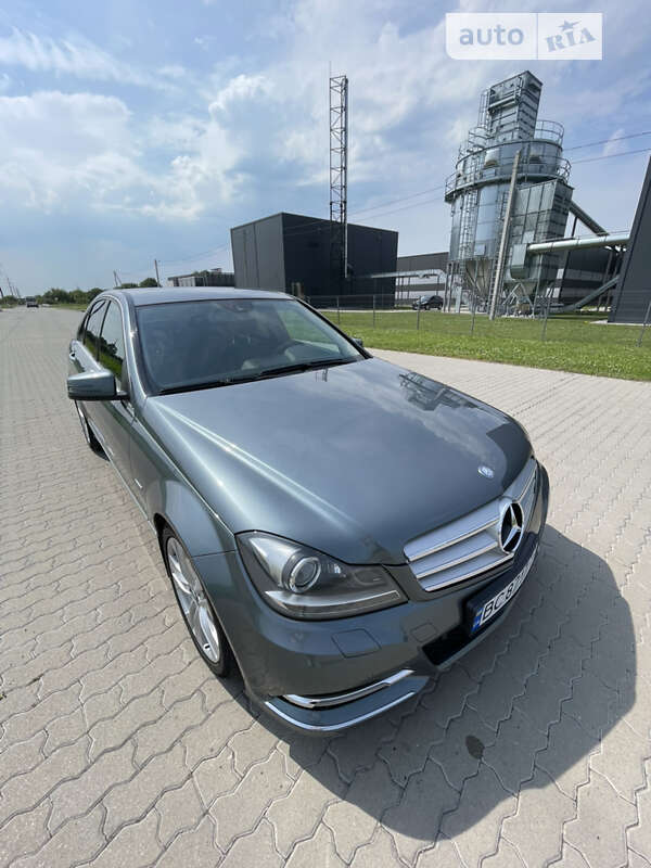 Седан Mercedes-Benz C-Class 2011 в Буске фото 15 Седан Mercedes-Benz C-Class 2011 в Буске