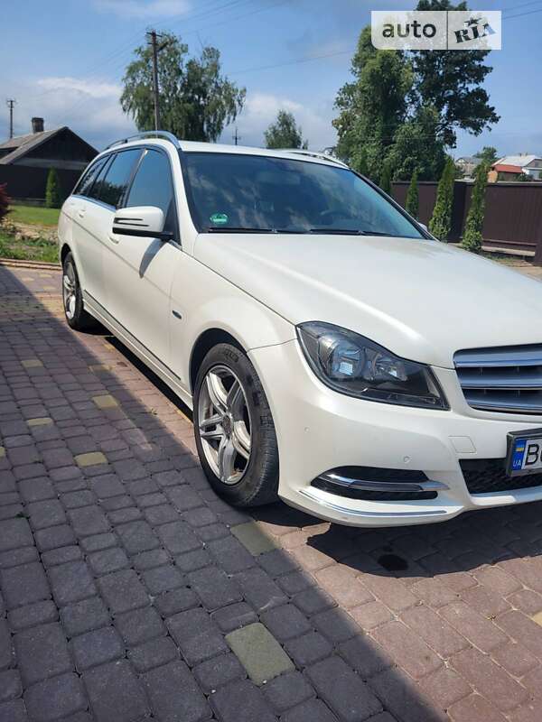 Універсал Mercedes-Benz C-Class 2012 в Тернополі
