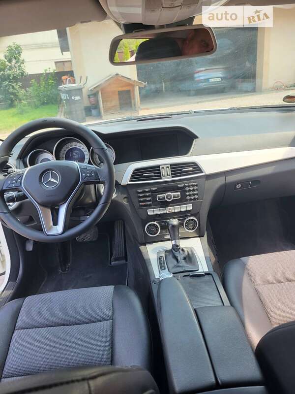 Універсал Mercedes-Benz C-Class 2012 в Тернополі