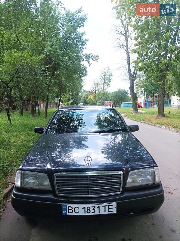Седан Mercedes-Benz C-Class 1996 в Львове
