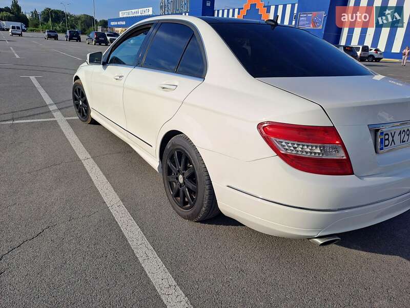 Седан Mercedes-Benz C-Class 2012 в Кам'янець-Подільському фото 5 Седан Mercedes-Benz C-Class 2012 в Кам'янець-Подільському