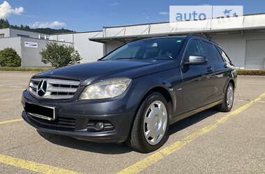 Универсал Mercedes-Benz C-Class 2010 в Николаеве