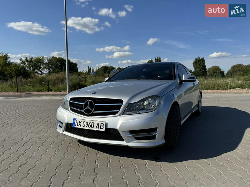 Купе Mercedes-Benz C-Class 2015 в Кам'янець-Подільському фото 2 Купе Mercedes-Benz C-Class 2015 в Кам'янець-Подільському