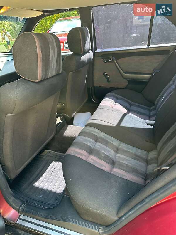 Седан Mercedes-Benz C-Class 1994 в Киеве фото 9 Седан Mercedes-Benz C-Class 1994 в Киеве