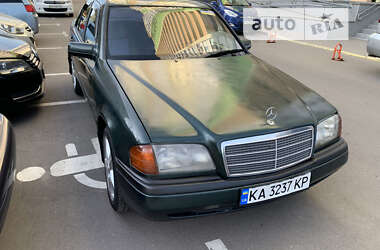 Седан Mercedes-Benz C-Class 1994 в Киеве