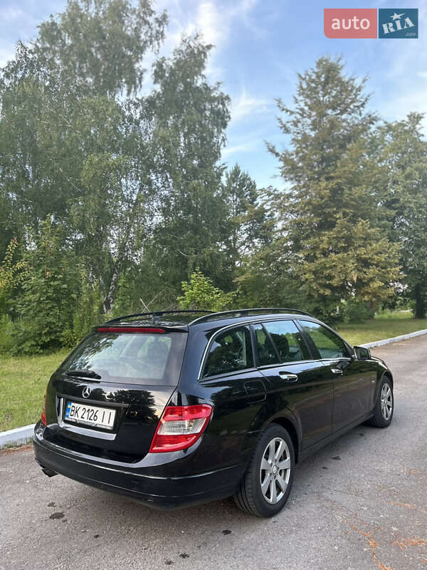 Универсал Mercedes-Benz C-Class 2009 в Заре