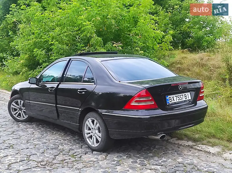 Mercedes-Benz C-Class 2004 VIN WDBRF40J34F531684 фото оголошення 7 з 52